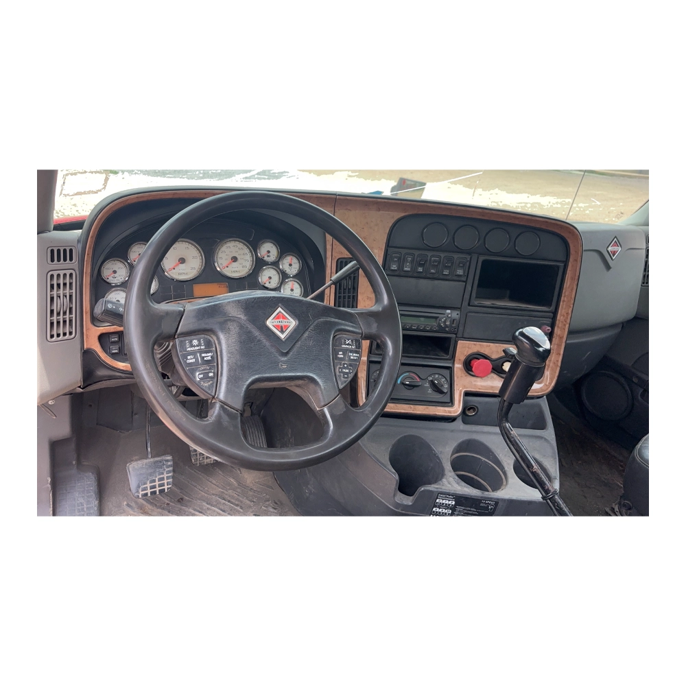 International 2010 - Image 7